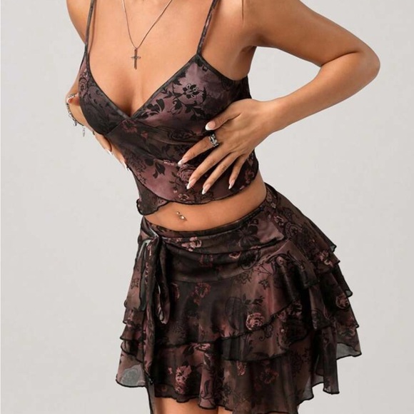 ICON Dresses & Skirts - Floral semi sheer skirt and top Two-Piece Set